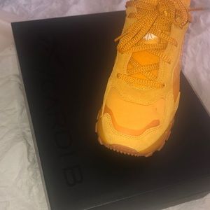 Cardi B, Reebok size 8